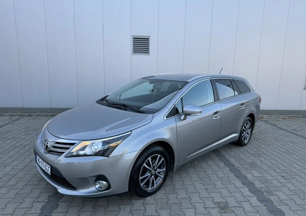 Toyota Avensis cena 46800 przebieg: 213000, rok produkcji 2015 z Piotrków Kujawski małe 352